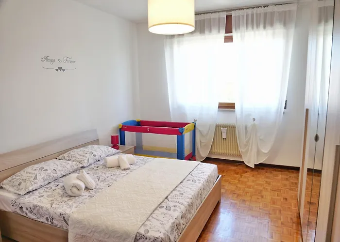 Villetta Giulietta-Casa Con Giardino E Parcheggio